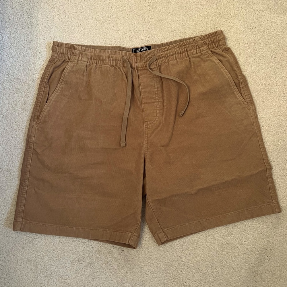 Todd Snyder Corduroy weekend short 7"